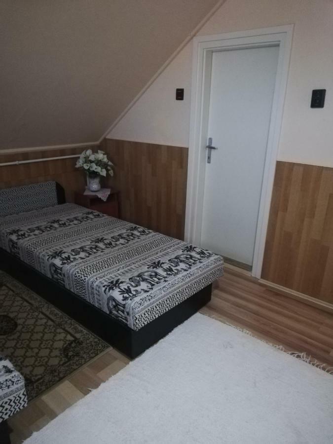Szoboszlofonix Vendeghaz Hotel Hajduszoboszlo Ngoại thất bức ảnh