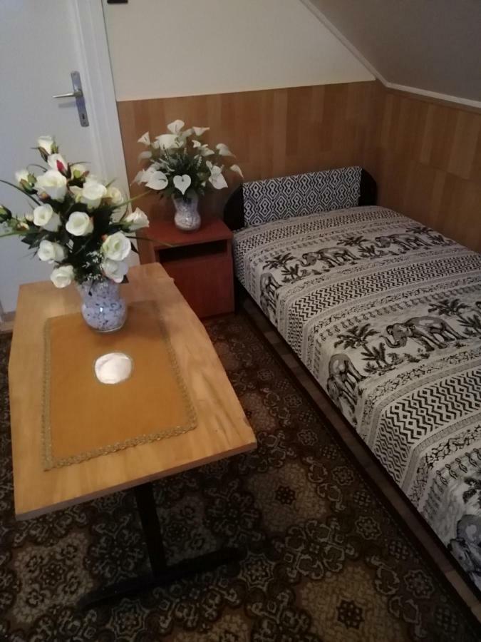 Szoboszlofonix Vendeghaz Hotel Hajduszoboszlo Ngoại thất bức ảnh